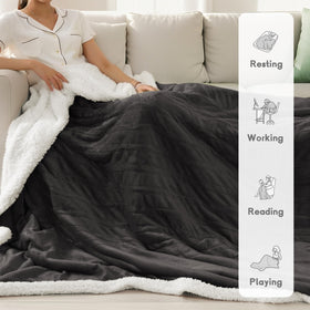 Minervada blanket with flannel and sherpa sides for ultra-soft comfort.