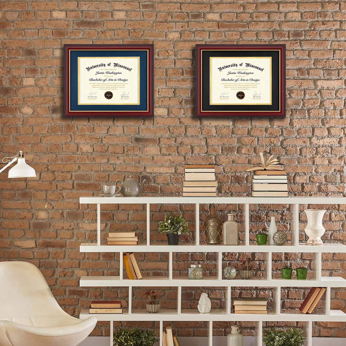 Minesaxel diploma frame horizontal-vertical mount capability for versatile display
