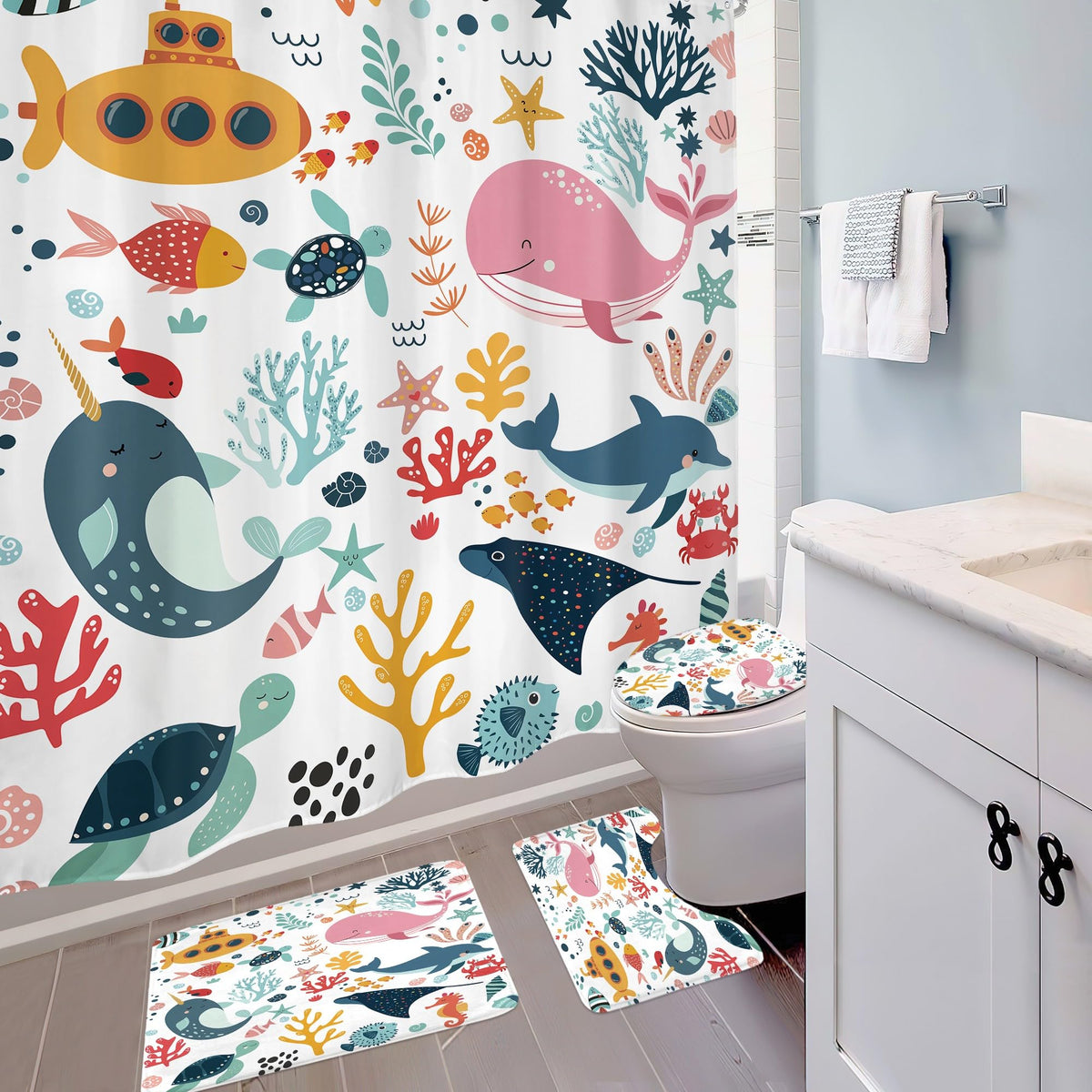 Mitpok toilet lid cover with cheerful sea motif
