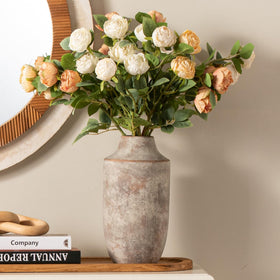 Mitt&Ditt vase makes a thoughtful gift for anniversaries and holidays.