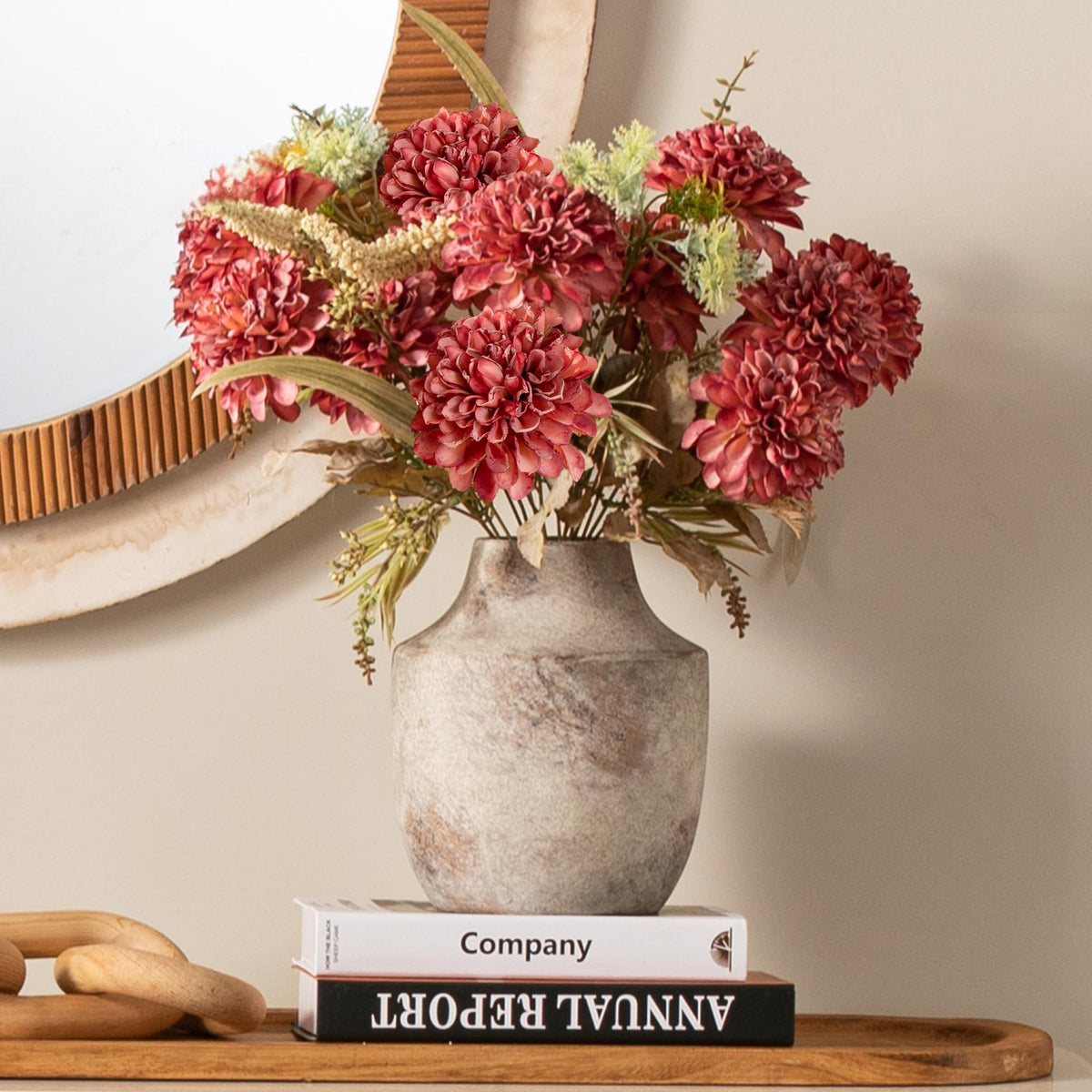 Mitt&Ditt vase on table decor enhances living room ambiance