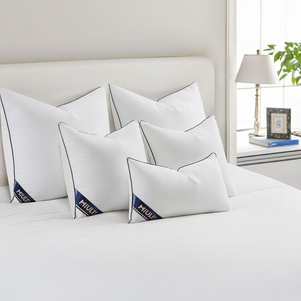 MIULEE 20x20 insert on bed for versatile comfort
