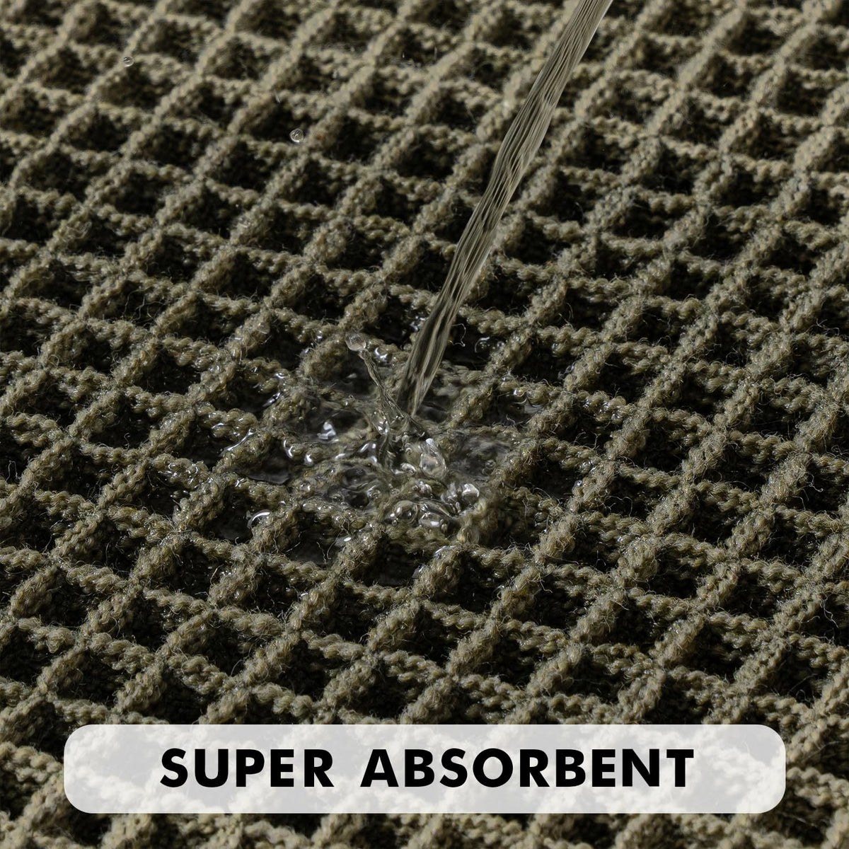 MIULEE waffle bath mats demonstrate high absorbency to keep floors dry