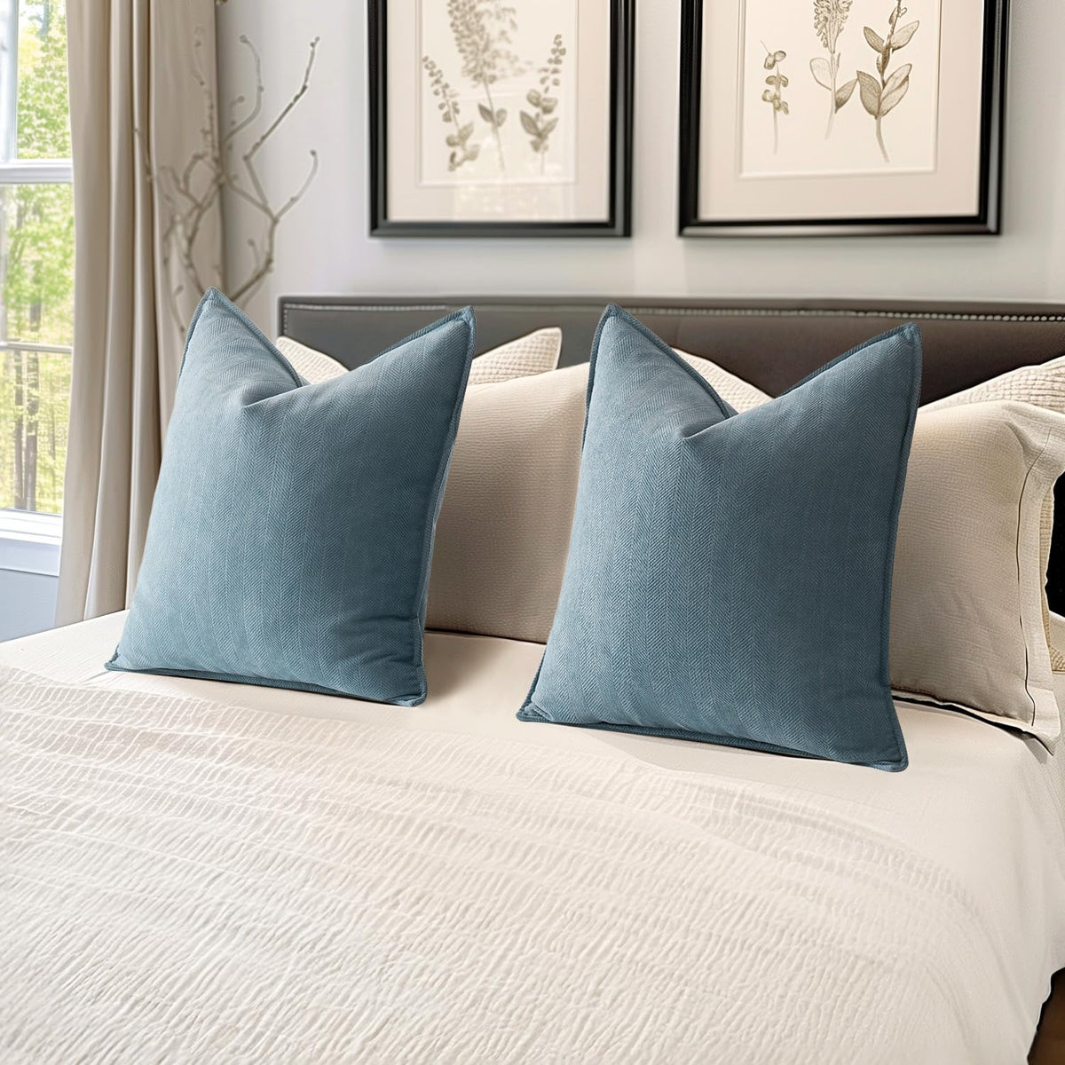 MIULEE dusty blue cushions set enhances bedroom and living room ambiance.