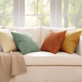 MIULEE care label demonstrates easy washing guidance for pillow covers.