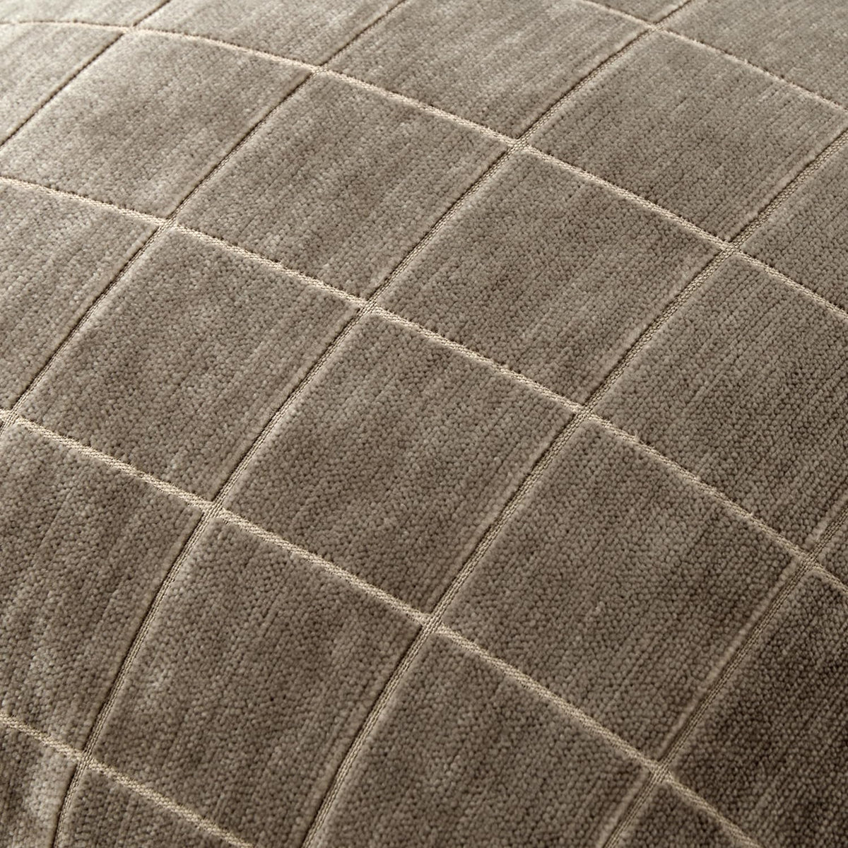 MIULEE premium plush pillow cover elevates modern farmhouse and contemporary spaces.