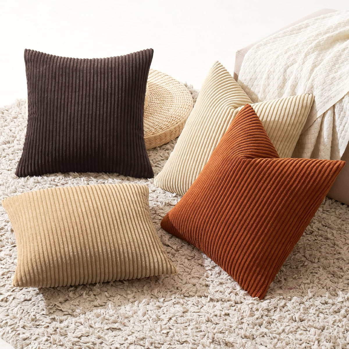 MIULEE cozy-reading-nook 18x18 cover brings warmth to any seating area