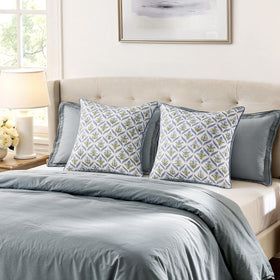 MIULEE invisible zipper detail supports easy cushion insertion