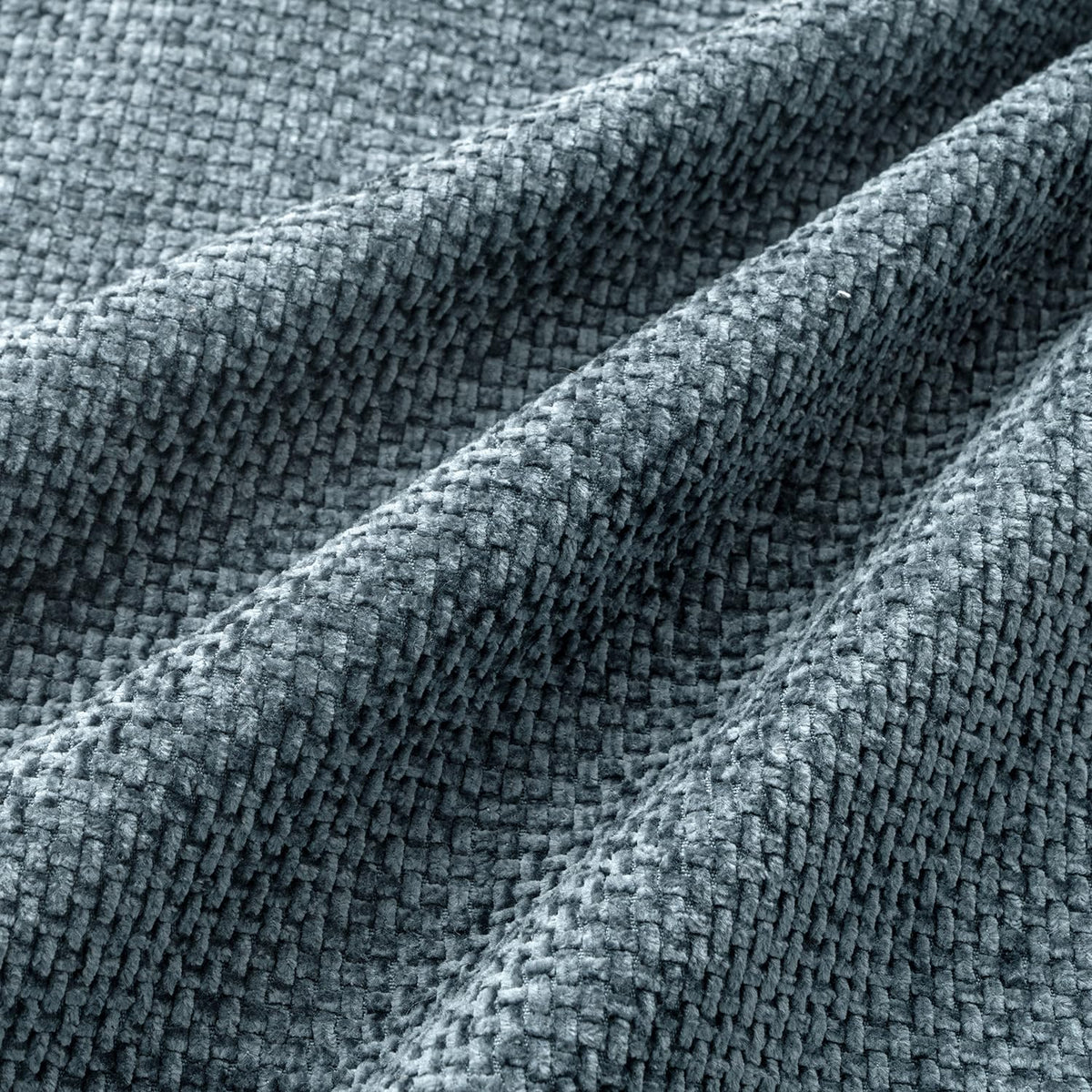 MIULEE hidden zipper detail on pillow cover for a seamless, tailored look