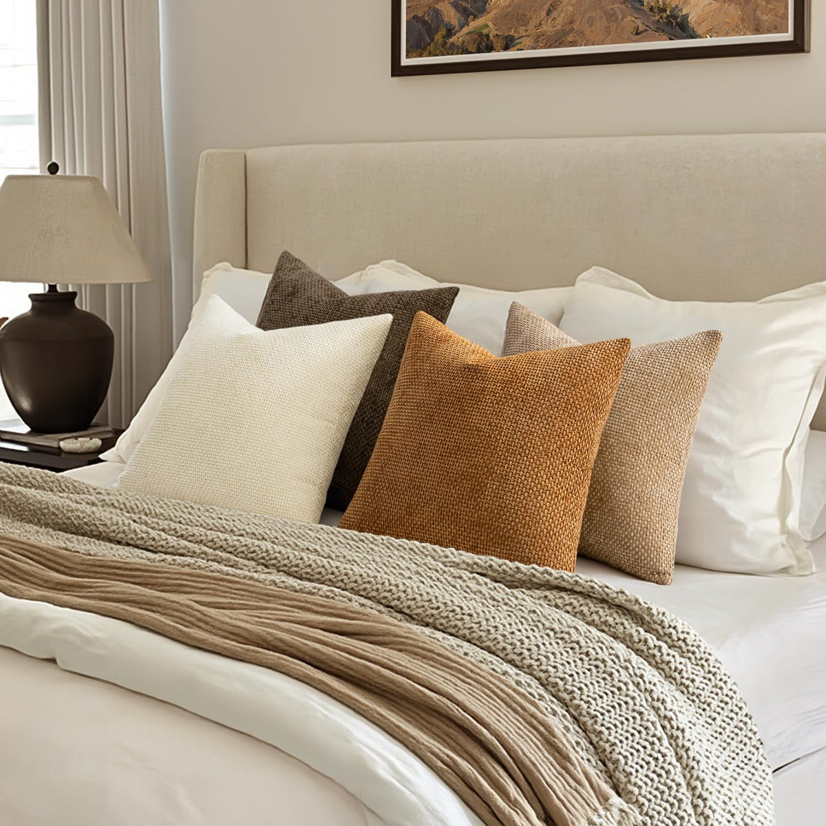 MIULEE hidden zipper design for clean, tailored look on cushions.