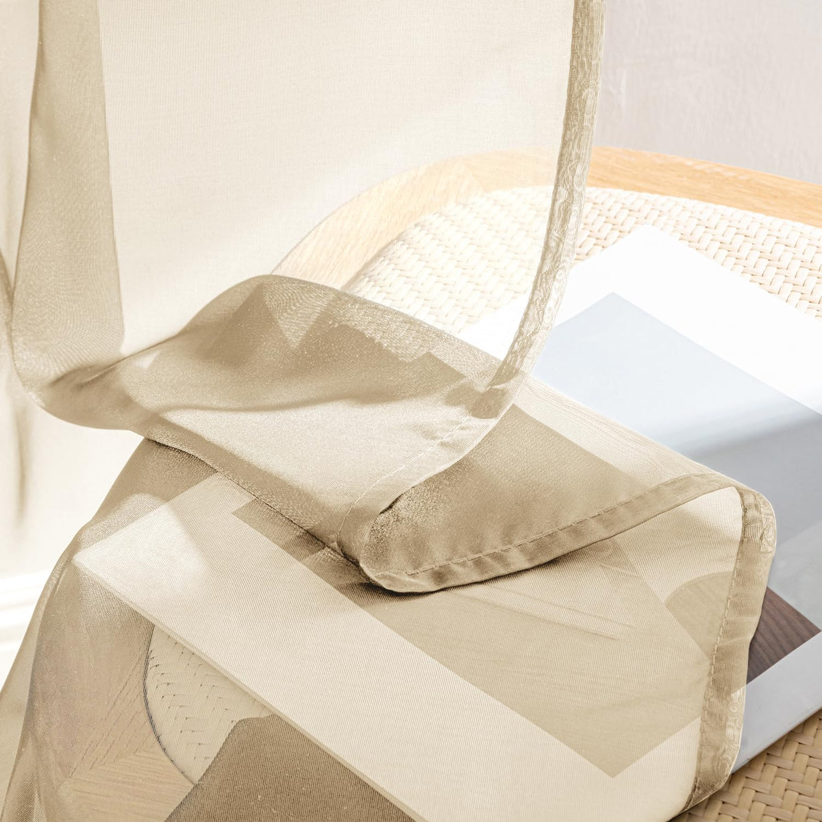 MIULEE curtains indicating easy maintenance and machine-washable care