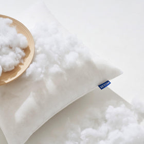MIULEE nonwoven fabric outer layer provides breathable surface and durability.