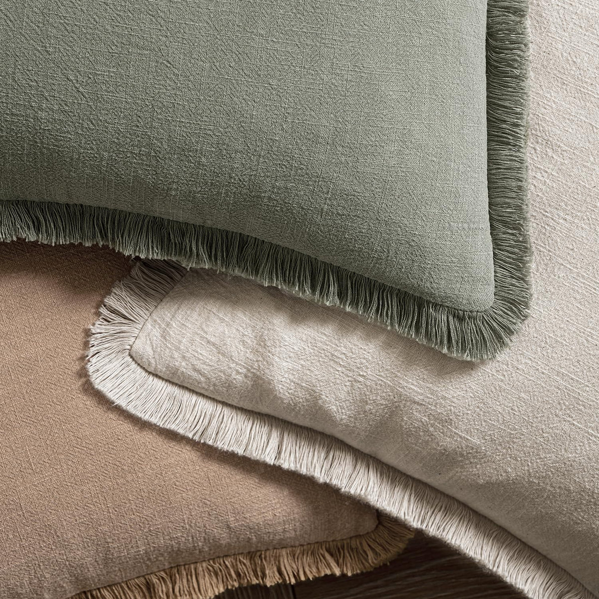MIULEE soft pillow cover offers inviting texture for cozy seating.