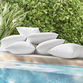 MIULEE square lumbar pillow use on sofa or patio