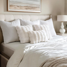 MIULEE triple-anchored fur fibers reduce shedding for clean, durable covers.