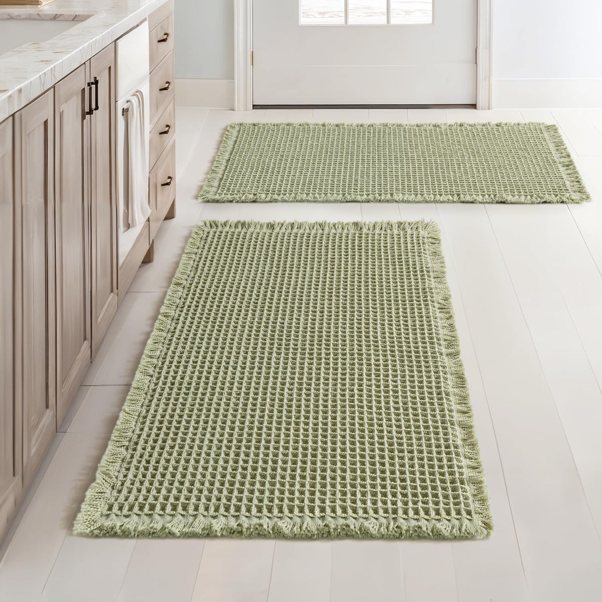 MIULEE waffle bath rug set in sage green, absorbent and quick-drying for a cozy bathroom.