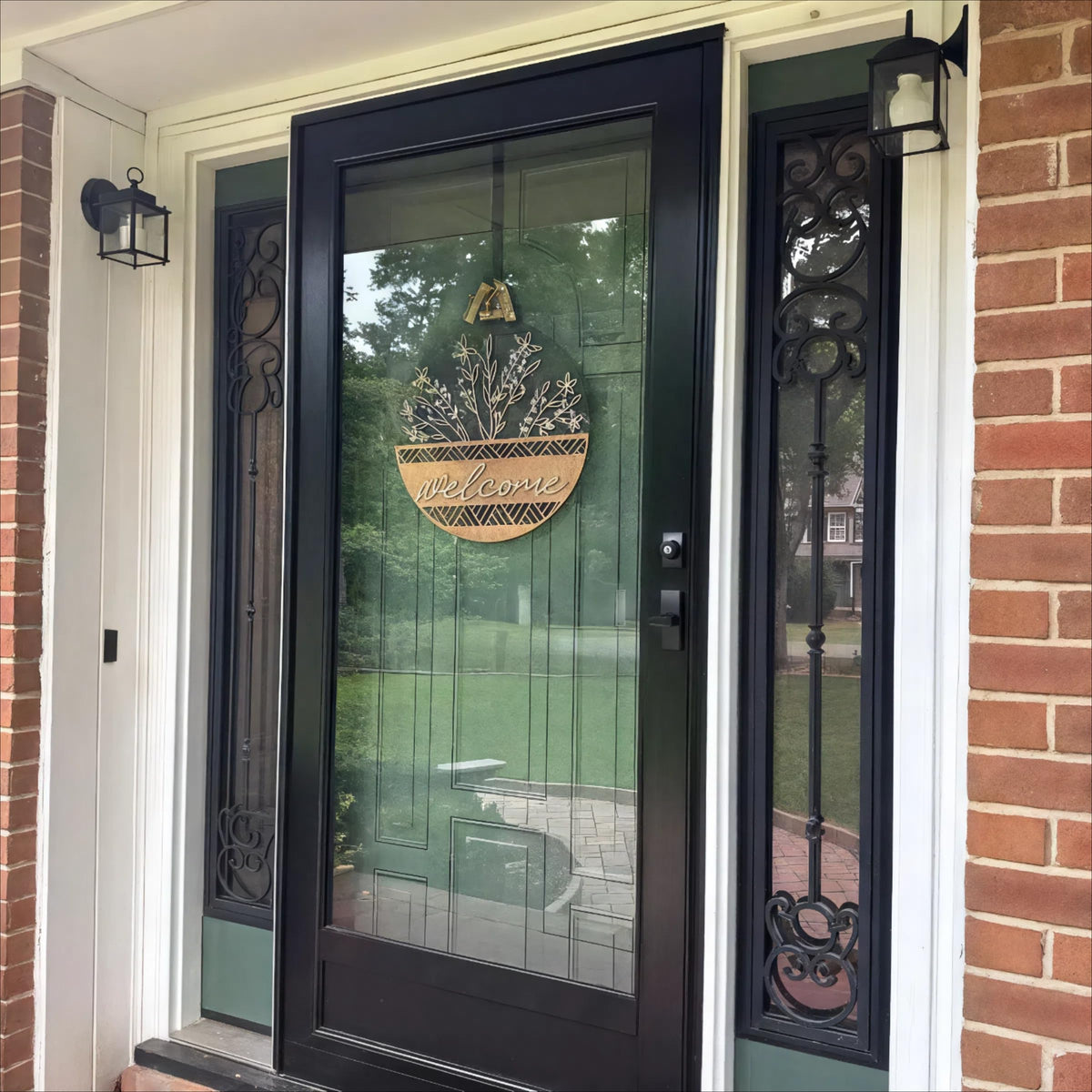 Miwcff housewarming gift sign fits occasions like holidays and new homes.