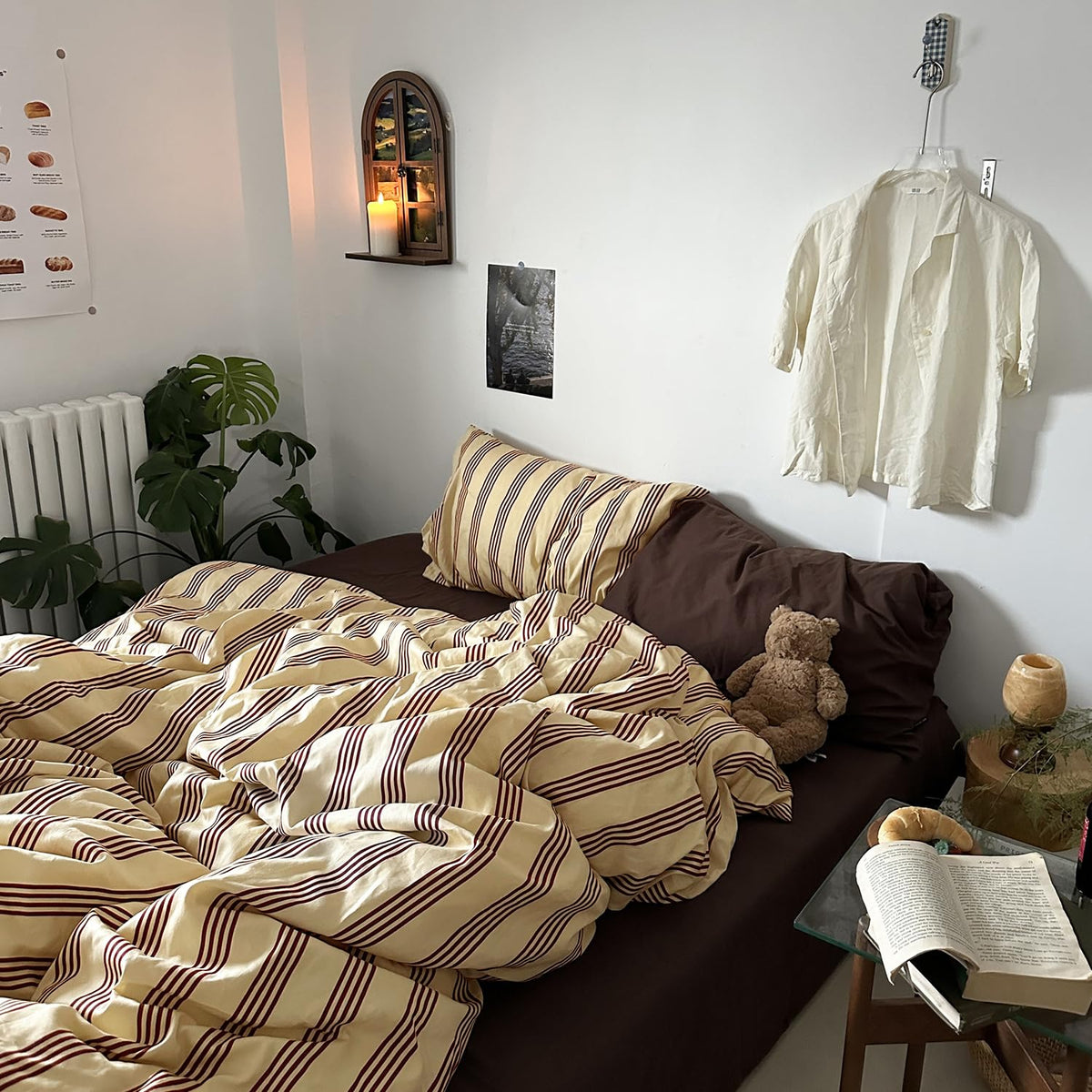 Mixinni hidden zipper closure detail makes duvet changes quick and clean.