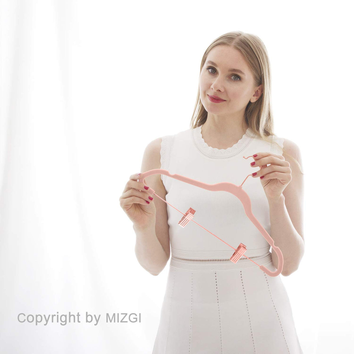 MIZGI adjustable clips secure pants without leaving marks