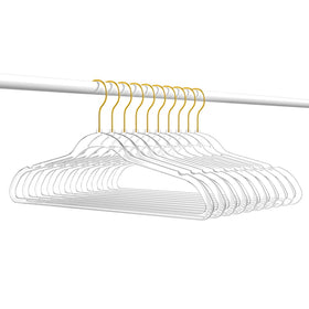 MIZGI gift-worthy hangers for housewarmings or back-to-school.