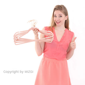 MIZGI value pack of 60 hangers helps outfit organization efficiently.