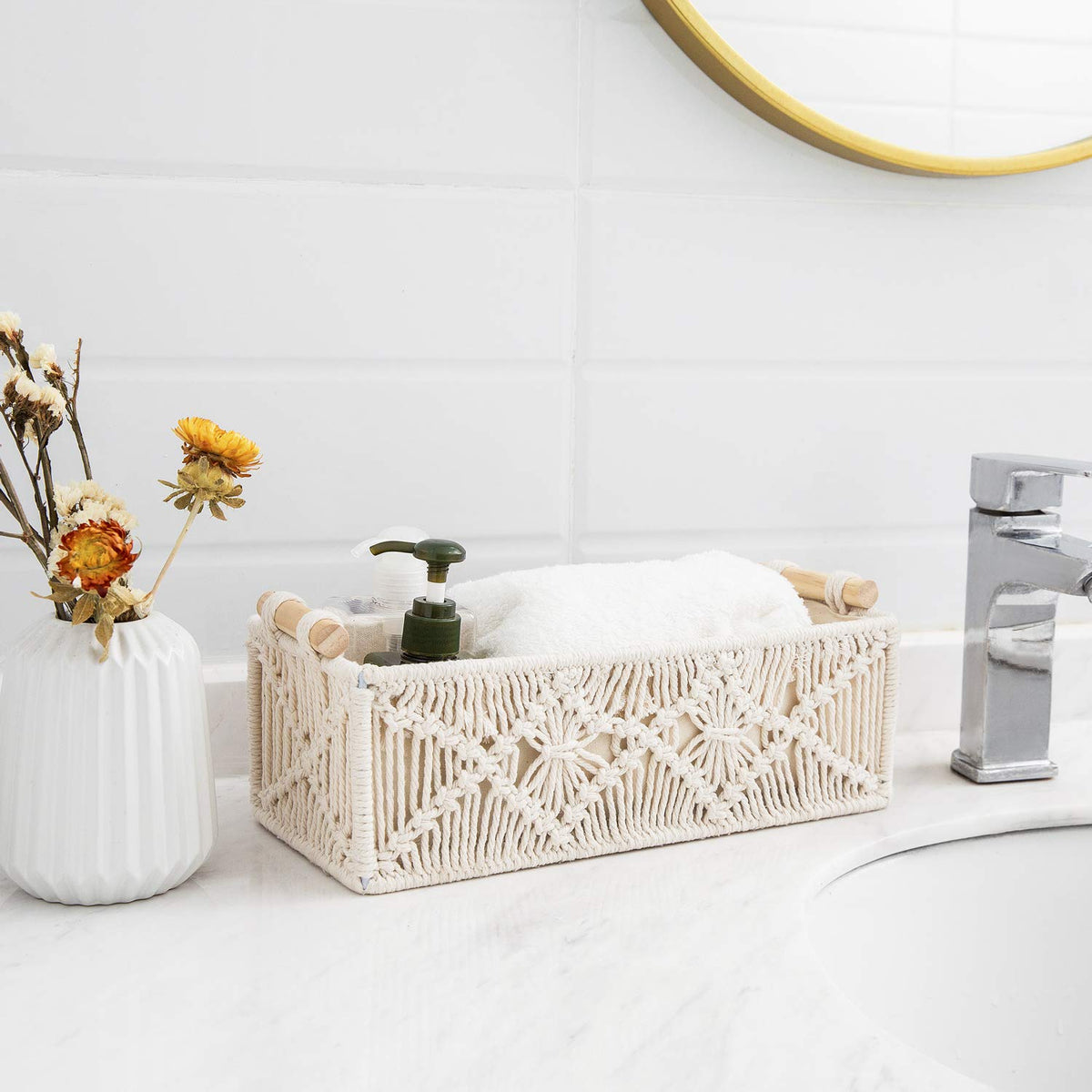 Mkono two-size set helps adapt to storage needs.