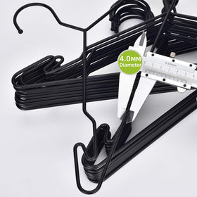 MLMD Lux compact space-saving hangers maximize closet space