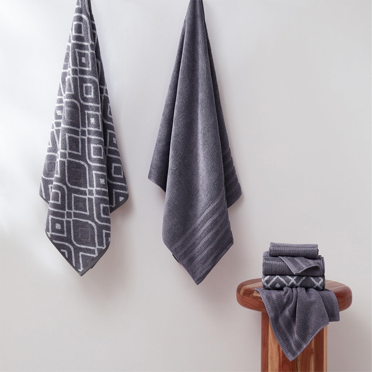 Modern Threads Classic Diamond hand towels in lavender offer luxurious softness for everyday use.