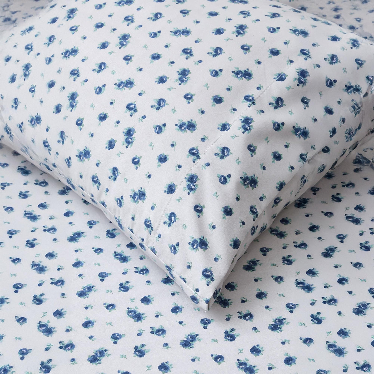 Modern Threads flat sheet and two pillowcases present a complete queen set.