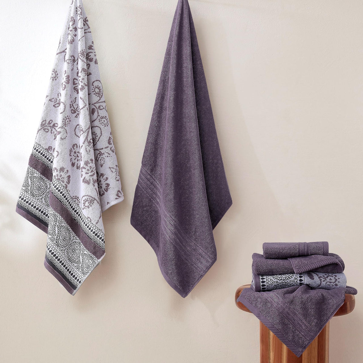 Modern Threads Floral Trail bath towel 27x54 showing reversible jacquard in purple, durable.