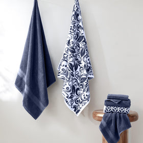 Modern Threads Navy bath towels display plush 550 GSM softness and quick-dry performance.