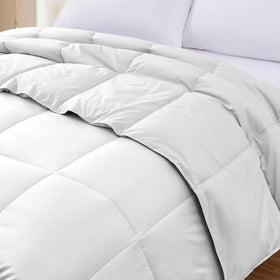 Modern Threads twin bedroom scene with the white-white comforter on the bed