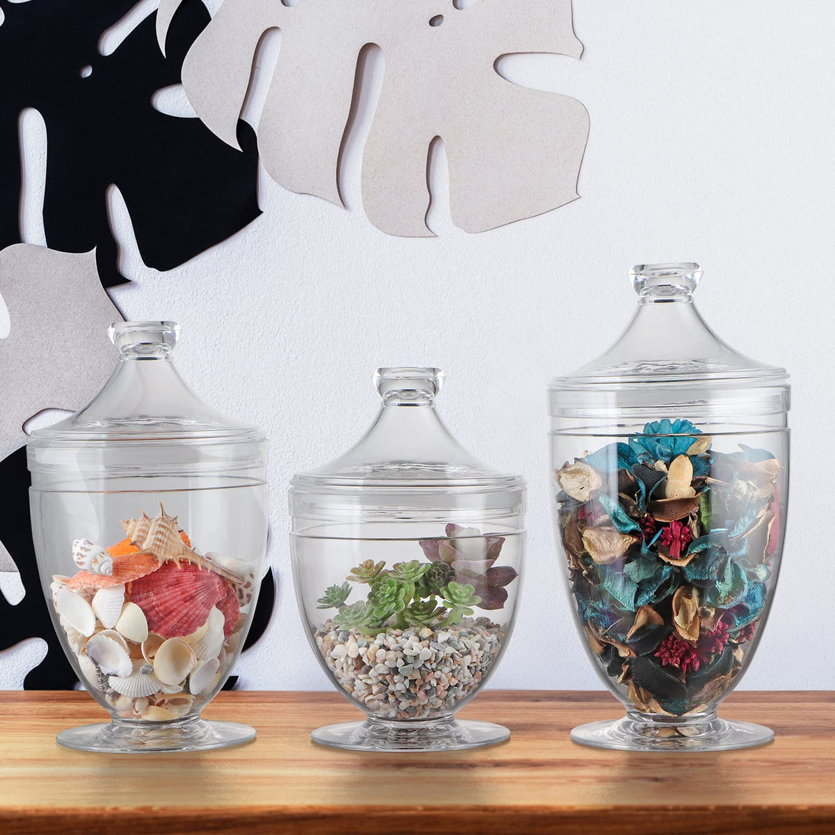 MOLIGOU kitchen display showing elegant, glass-like clarity.