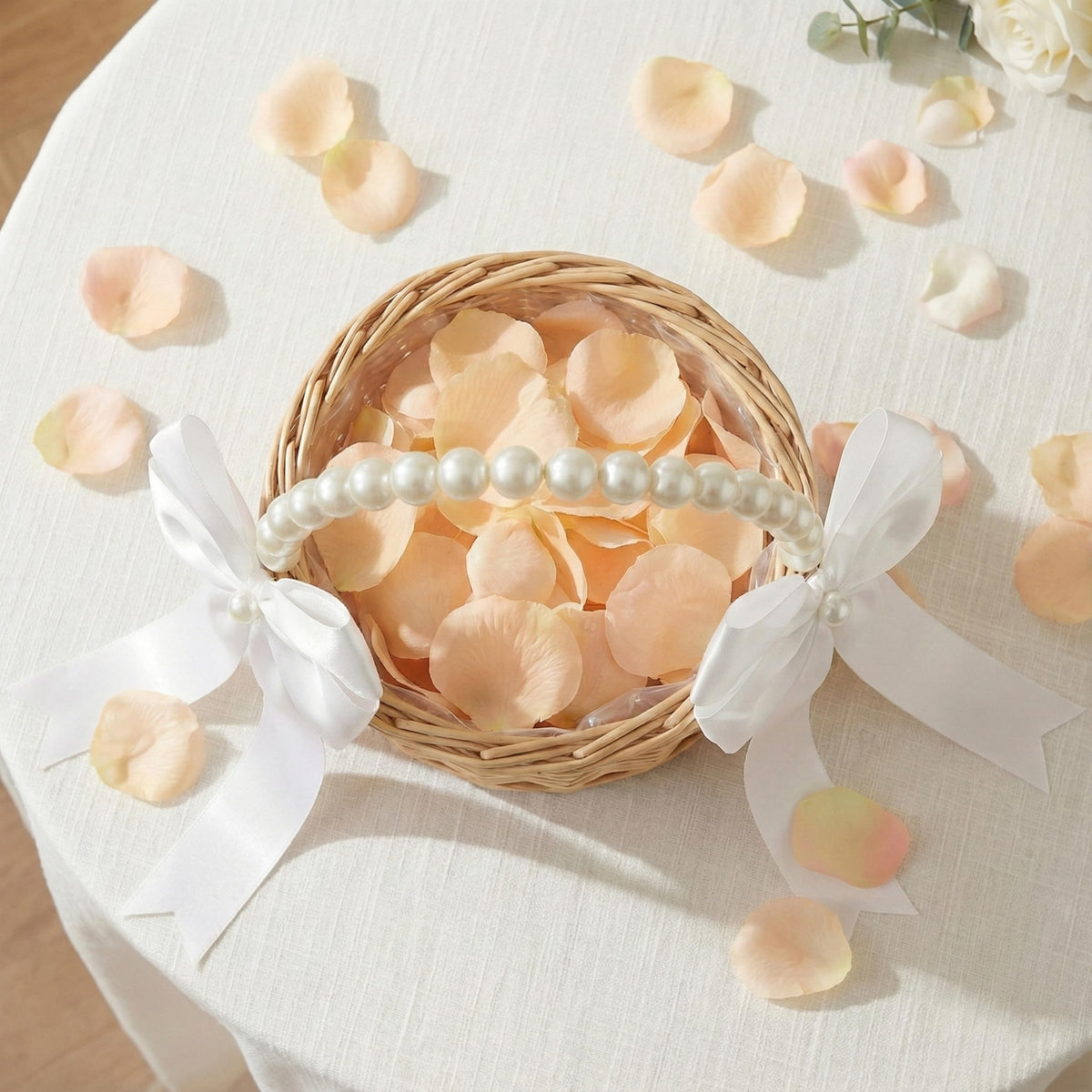 MOLTREX wicker basket for picnics and parties adds rustic flair
