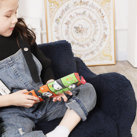 MOMCAYWEX Kids Sofa is lightweight for effortless room-to-room play.