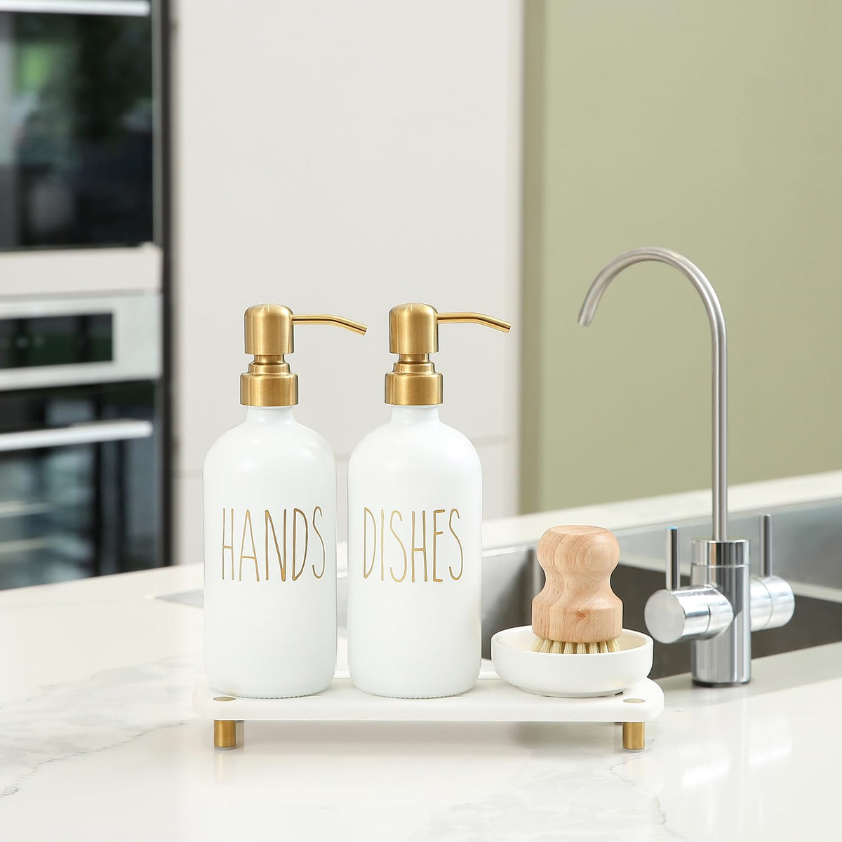 MOMEEMO Gold farmhouse decor-ready set enhances countertop aesthetics.