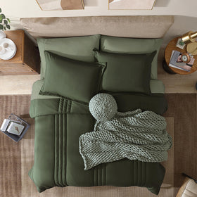 Monbix close-up of cloud-like filling, showcasing soft loft and comfort.