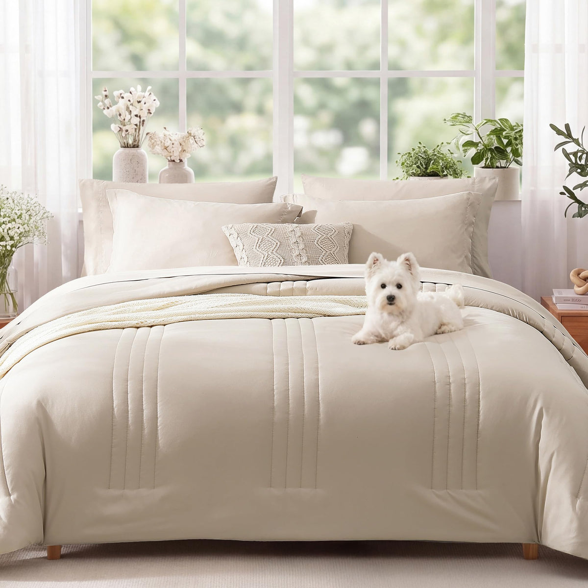 Monbix cloud-like comforter filling close-up showing plush warmth