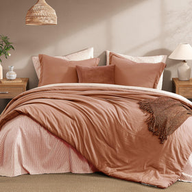 Monbix comforter close-up reveals plush, cloud-like warmth