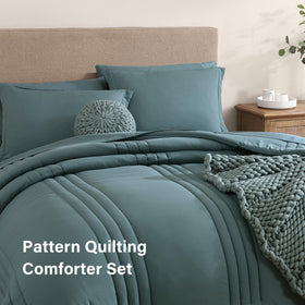 Monbix queen fitted sheet edge demonstrating secure fit on standard mattress