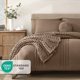Monbix queen flat sheet 90x102 showcases crisp, smooth surface and easy care.