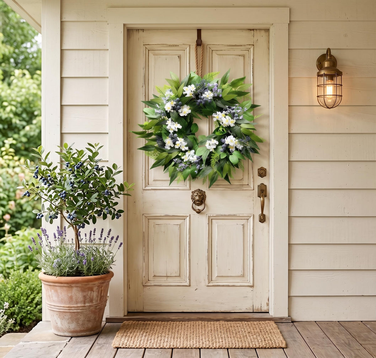 Montekin packaging keeps the wreath secure and easy to fluff before hanging.