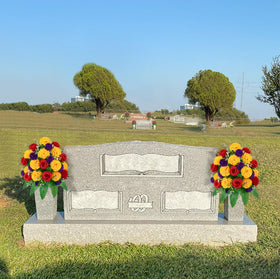 MOOMASS realistic artificial arrangement designed for long-lasting remembrance.