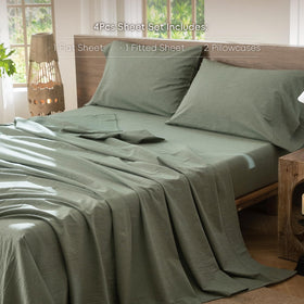 MooMee fitted sheet with deep pocket secures king mattress.