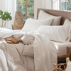 MooMee flat sheet in off-white with linen-like texture for breathable nights