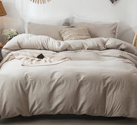 MooMee interior corner ties prevent shifting for a crisp fit.