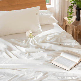 MooMee king-size bedding with 104x90 dimensions, secure fit for large beds.