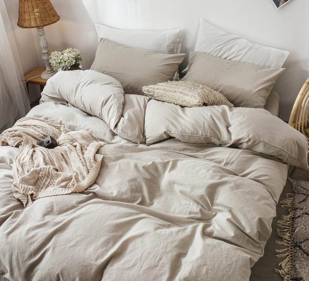 MooMee linen-like texture blends cotton softness with a luxe look.