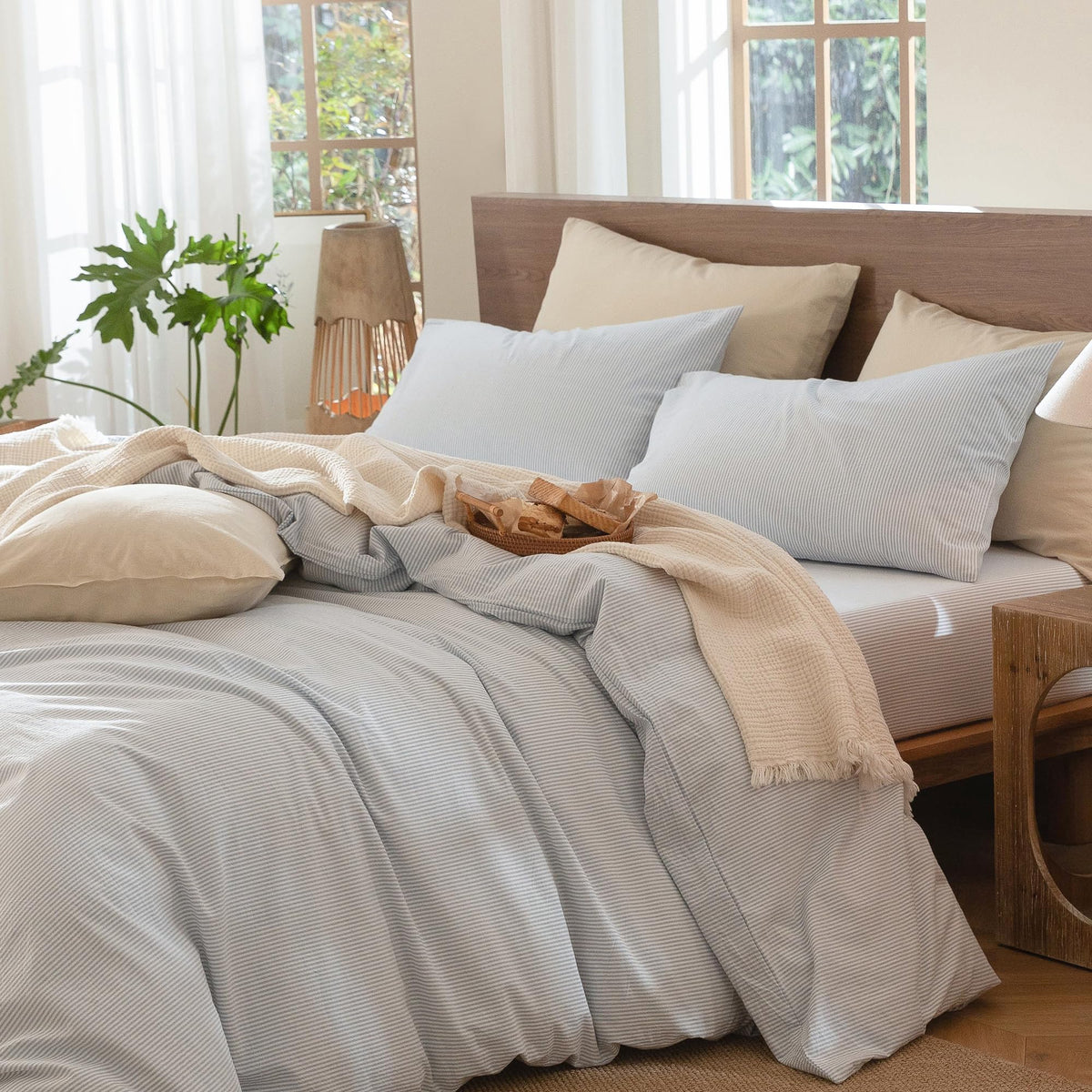 MooMee pillowcases 20x26 with envelope closure for neat, wrinkle-free cushions.