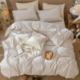 MooMee striped duvet cover hidden zipper closure for easy changes.